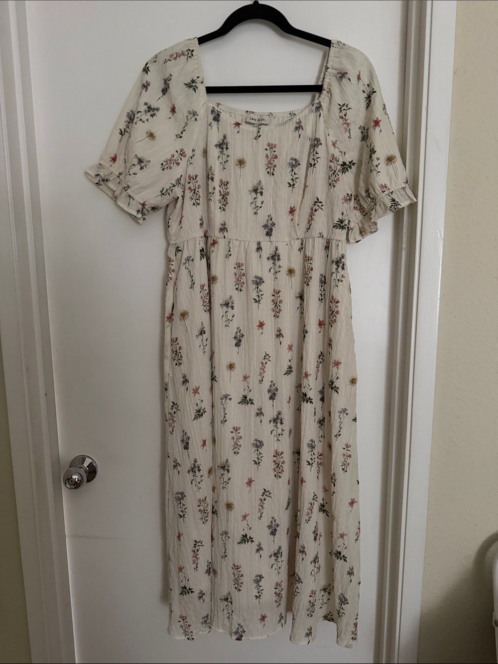 Floral Square-Neck Midi Dress in Cream
